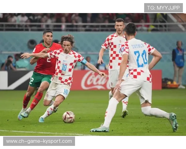 克罗地亚队在巴黎奥运会手球比赛中展现出强大的个人突破能力，克罗地亚国家队赞助