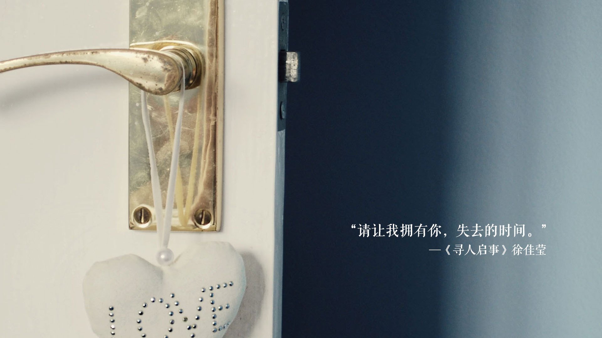 “高新区全民健身馆：短柄墙球赛场，一拍定胜负，脑力与技巧谁更强？”
